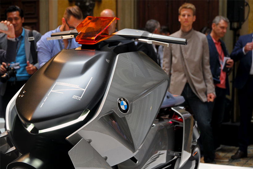 BMW motorrad concept link sparks electric urban mobility movement