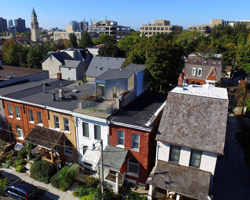 aleph-bau adds aluminum-clad rooftop structure to 19th century toronto rowhouse