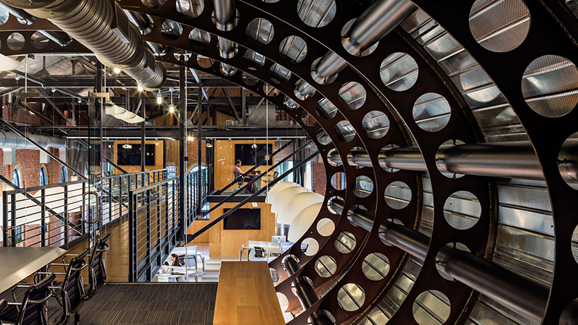 jet fuselage interpreted as offices inside kayak.com HQ in new york