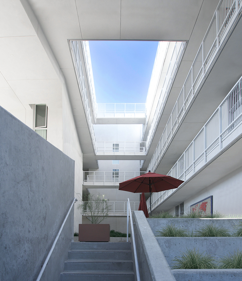 brooks + scarpa completes affordable housing for disabled veterans in LA
