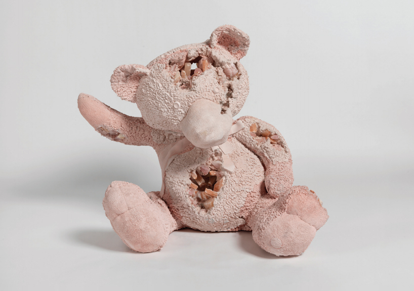 daniel arsham crystal toys galerie perrotin seoul designboom