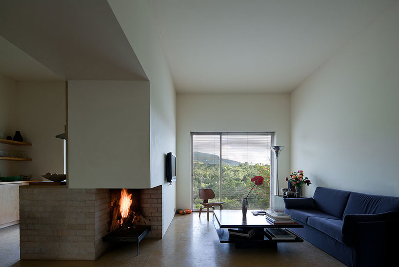 josé campos photographs eduardo souto de moura's house in arrabida