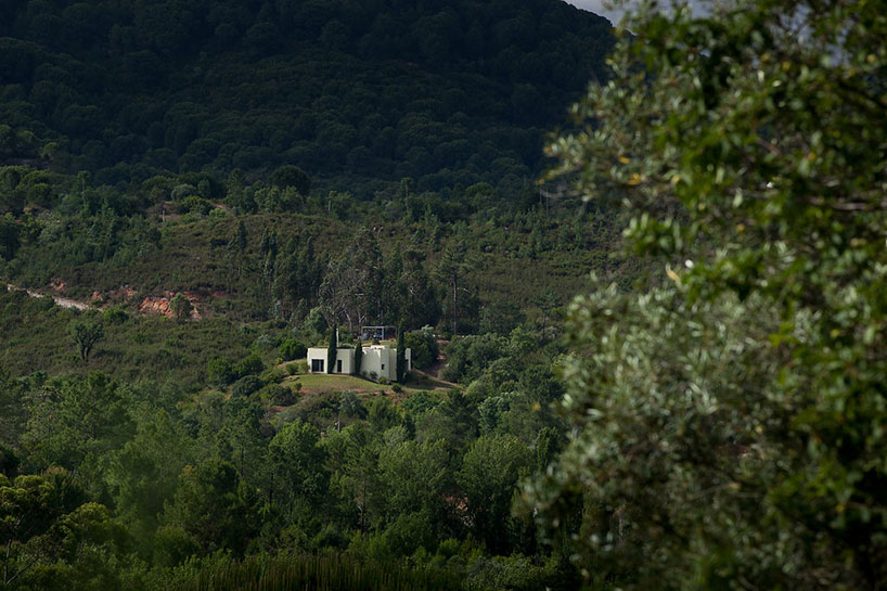 josé campos photographs eduardo souto de moura's house in arrabida