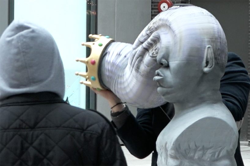 felix semper sculpts stretchable paper sculpture of the notorious B.I.G.