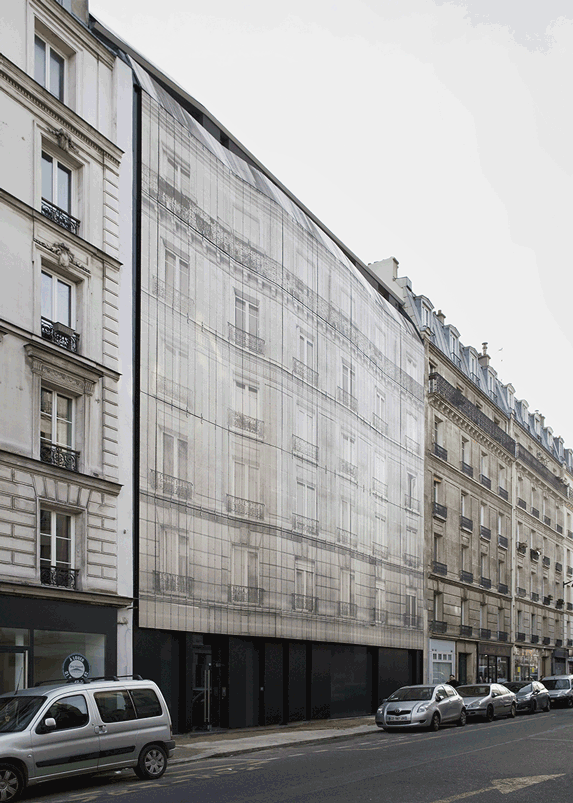 chartcorb prints iconic haussmannian façade on a parisian building