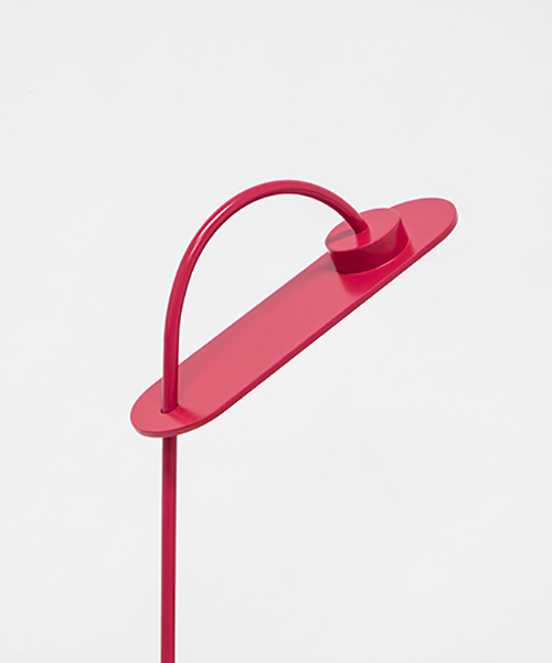 mario alessiani handcrafts 'flamingo' lamp with minimalist flair