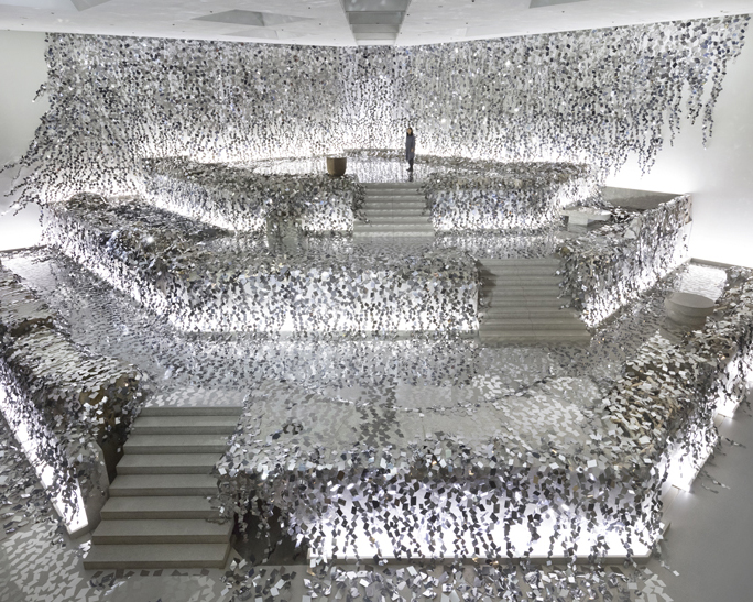 nendo drapes a kaleidoscopic 'ivy of mirrors' inside a japanese flower art school