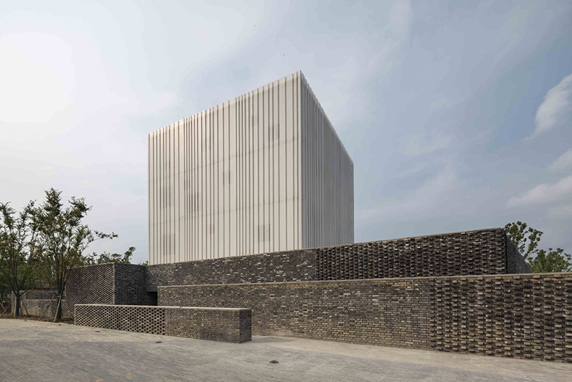 neri & hu completes suzhou chapel as a floating white box in china