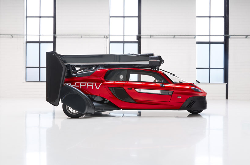production model of the PAL-V liberty flying car takes off