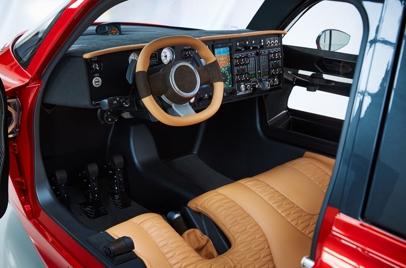 production model of the PAL-V liberty flying car takes off