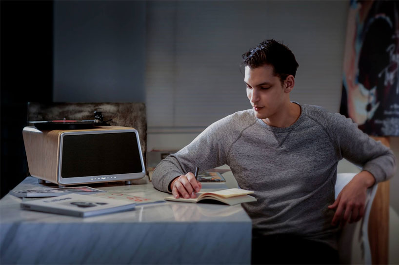 all-in-one seed turntable pairs vinyl music with wireless streaming