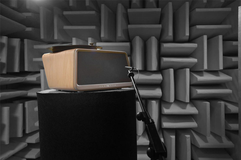 all-in-one seed turntable pairs vinyl music with wireless streaming