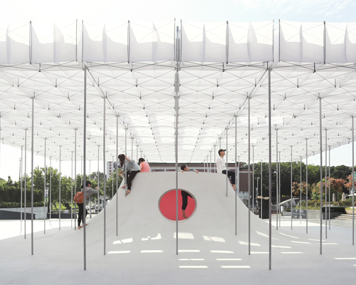 shen ting tseng architects tops 'floating' pavilion in taipei with 320 box kites