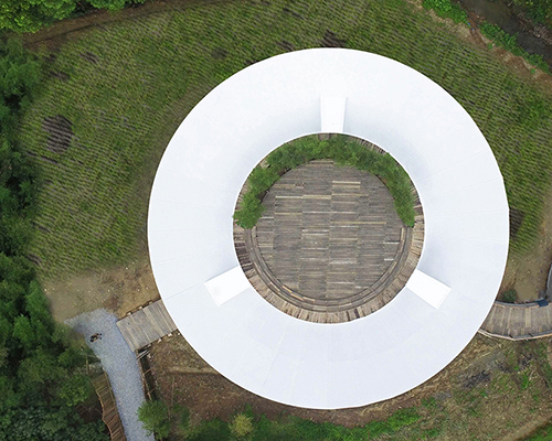 superimpose architecture builds MICR-O as a rural learning centre in china