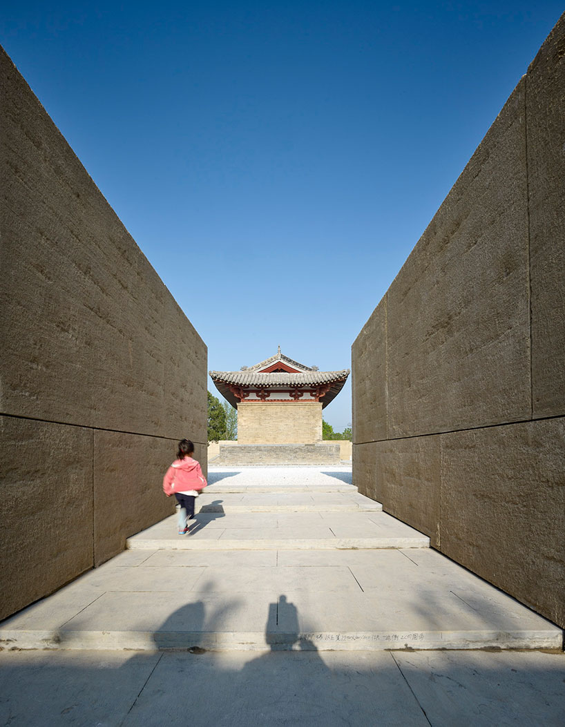 URBANUS revitalizes and reorganizes ancient taoist temple in northern china