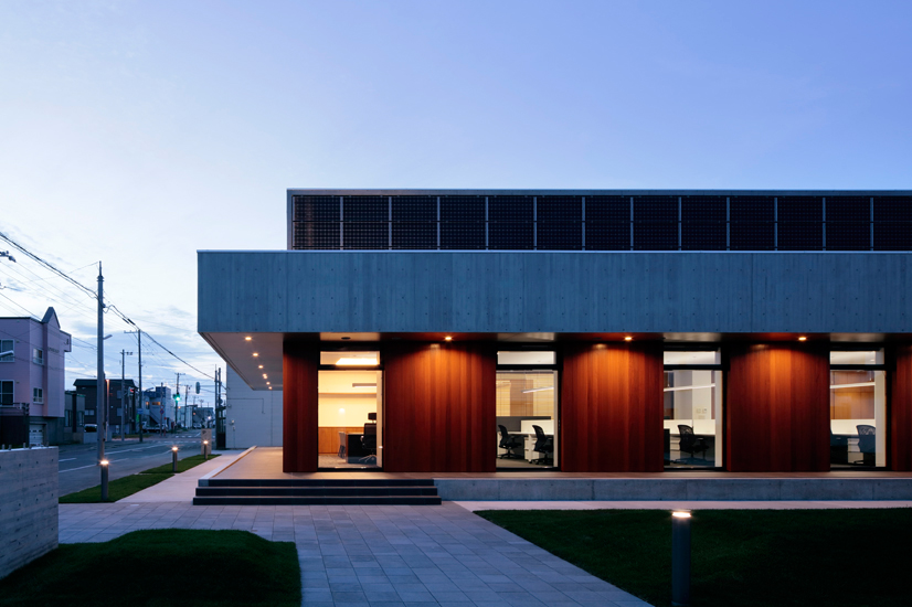 tatsuro sasaki architects completes office miuradenki in japan