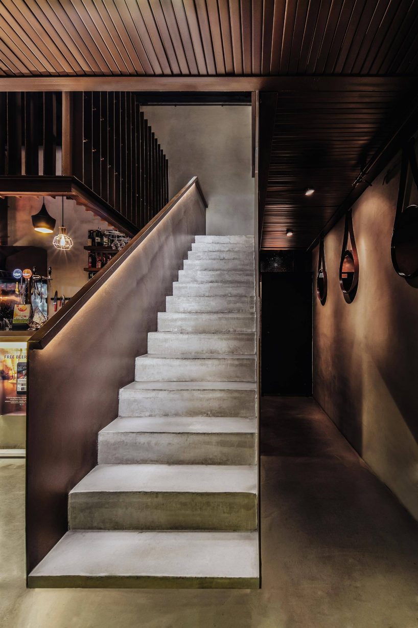 dongqi design adorns chinese eatery with suspended steel mezzanine