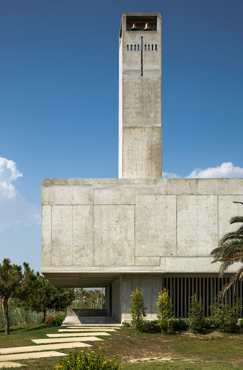 elisa valero concrete church in playa granada 
