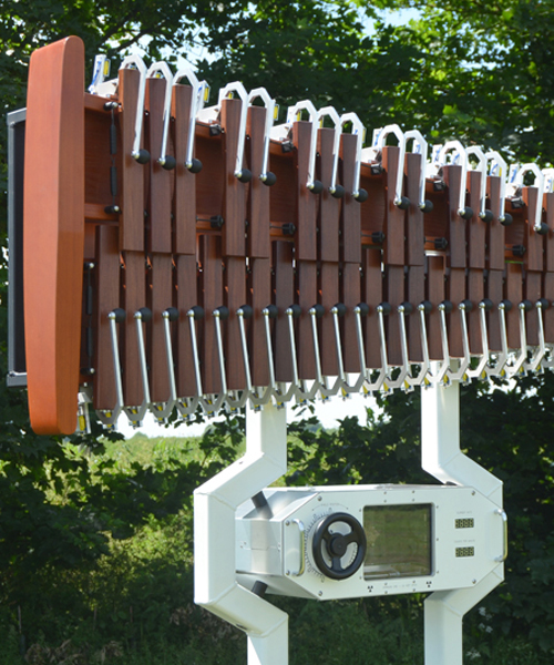 the massive 44-note ore-some xylophone generates randomly timed music