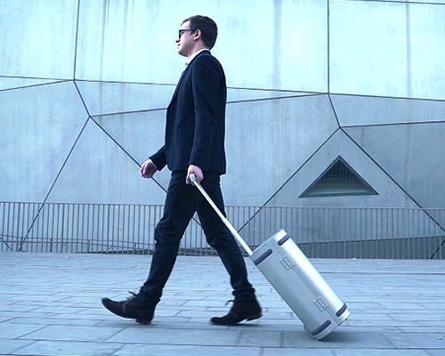 the samara smart, strong, and sturdy suitcase is made from aircraft-grade aluminium