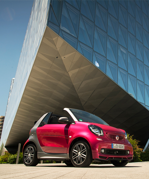 quirky and quiet smart fortwo cabrio electric drive zips through geneva