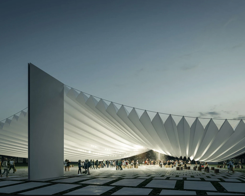 g. mazars designs a musical plaza for the botanical gardens in sydney