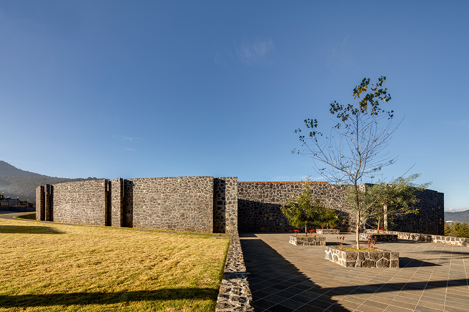 mauricio rocha + gabriela carrillo encircle courthouse in mexico with volcanic stone walls