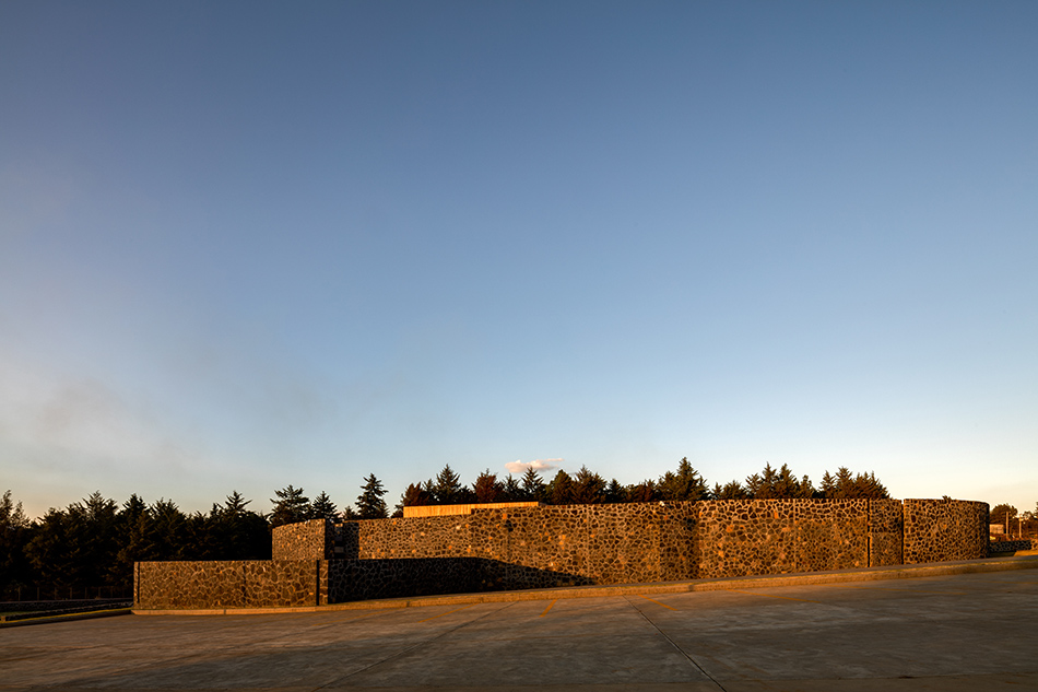 mauricio rocha + gabriela carrillo encircle courthouse in mexico with volcanic stone walls