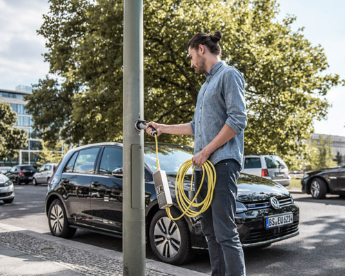 ubitricity converts streetlamps to charge electric cars in london