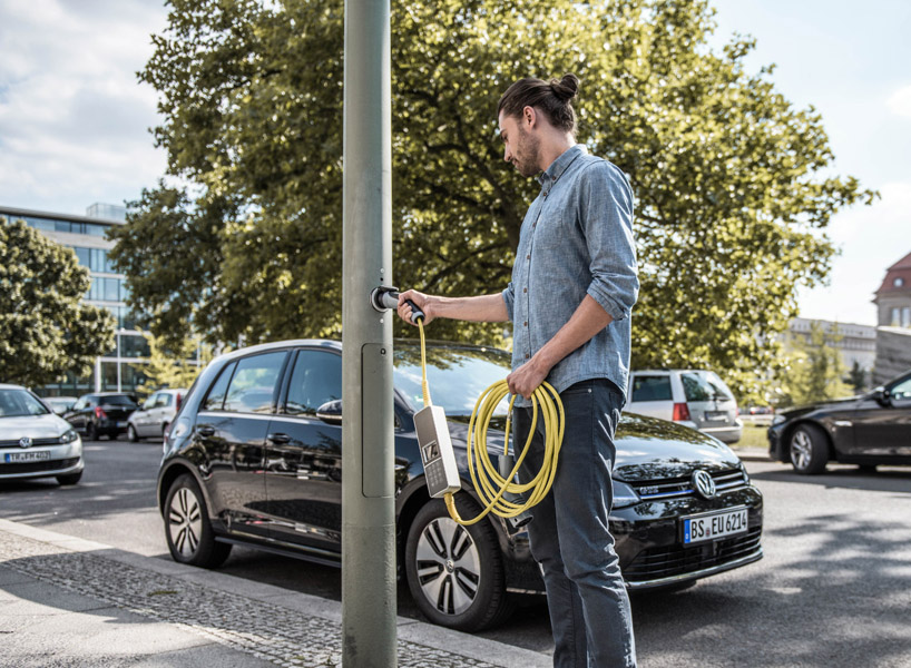 ubitricity converts streetlamps to charge electric cars in london