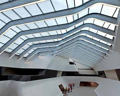 zaha hadid’s ‘napoli afragola station’ inaugurates initial phase of completion