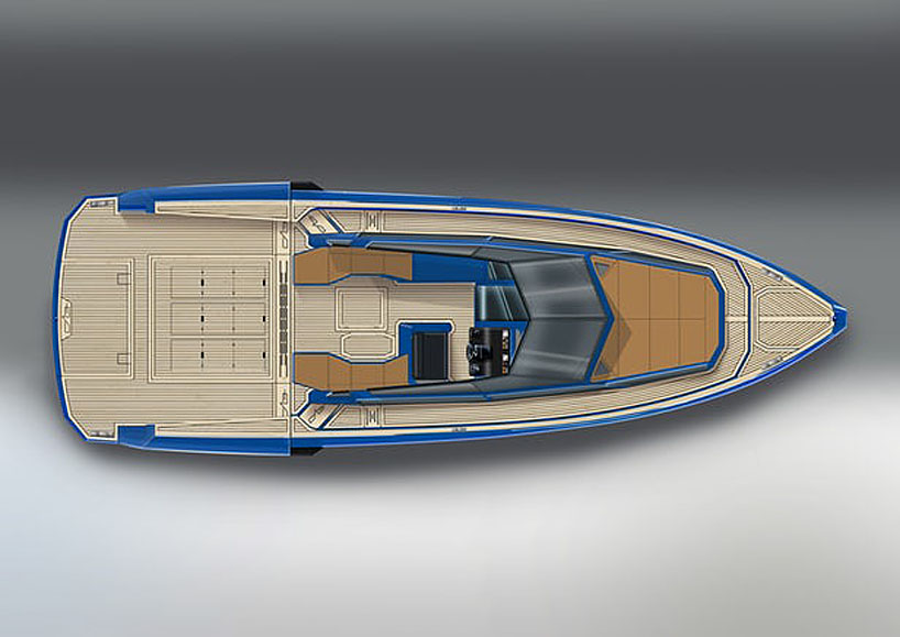 evo WA yacht's modular deck extends at the push of a button