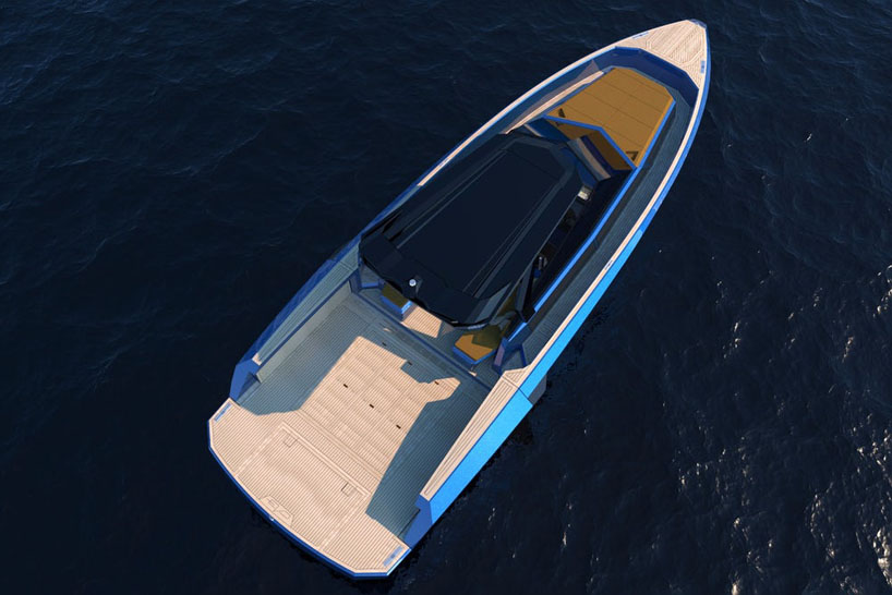 evo WA yacht's modular deck extends at the push of a button