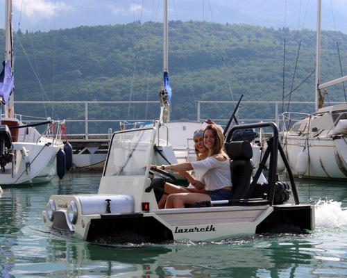 lazareth's MOKE amphibie is an amphibious cult classic car