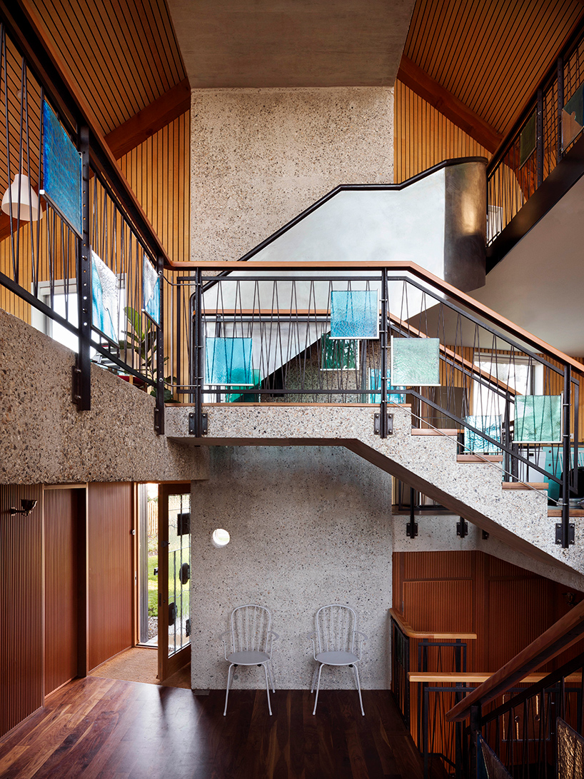 the 'houseboat' is a stealthy dwelling in southern england conceived as two upturned hulls