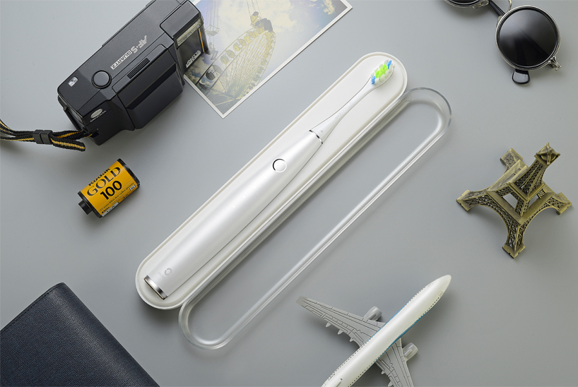 oclean one smart toothbrush analyzes data to create custom care plans