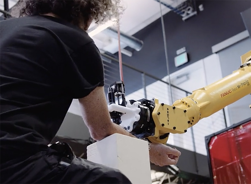 mind-blowing ways robots are being used in the creative industries designboom