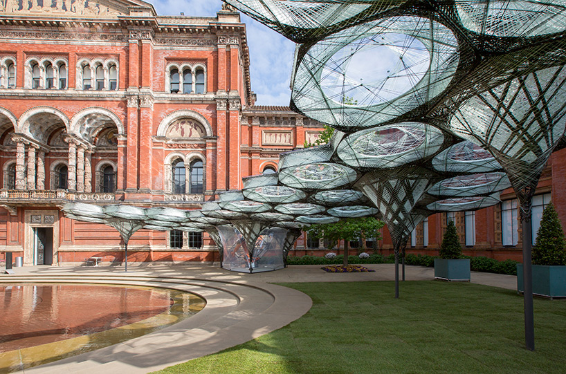 mind-blowing ways robots are being used in the creative industries designboom