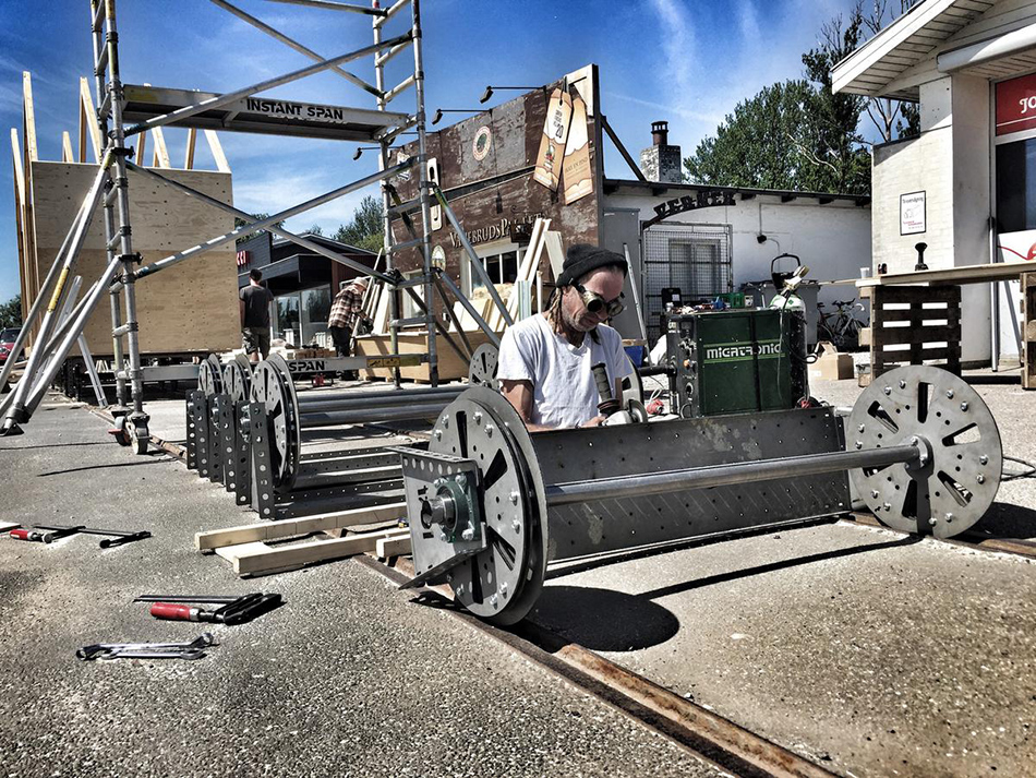 AART architects pop-up train carriages