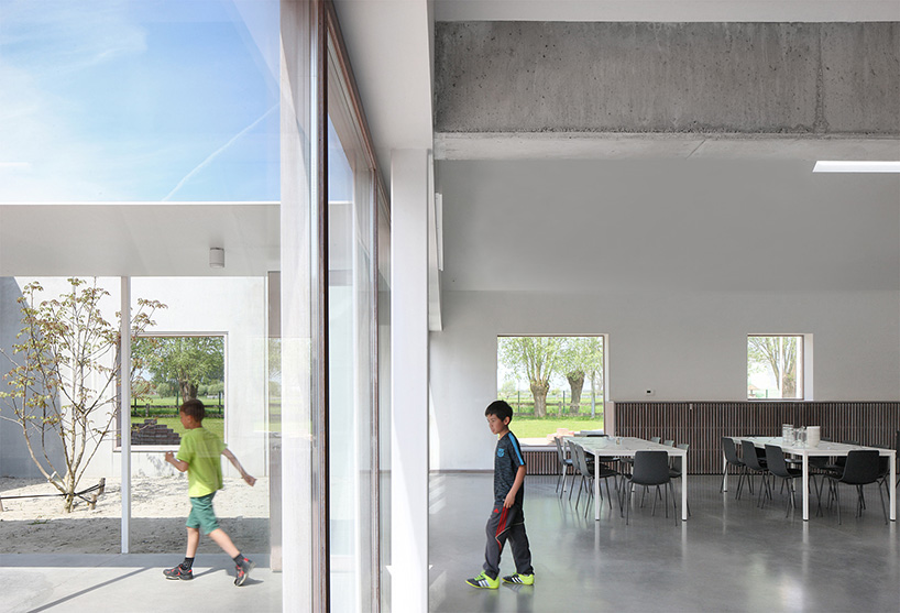 URA BCW leisure center woumen belgium