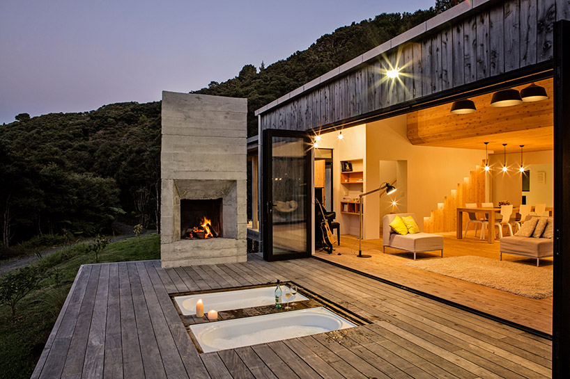 LTD architectural builds 'back country house' in new zealand