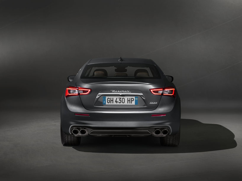 maserati reveals the first images of the ghibli granlusso version