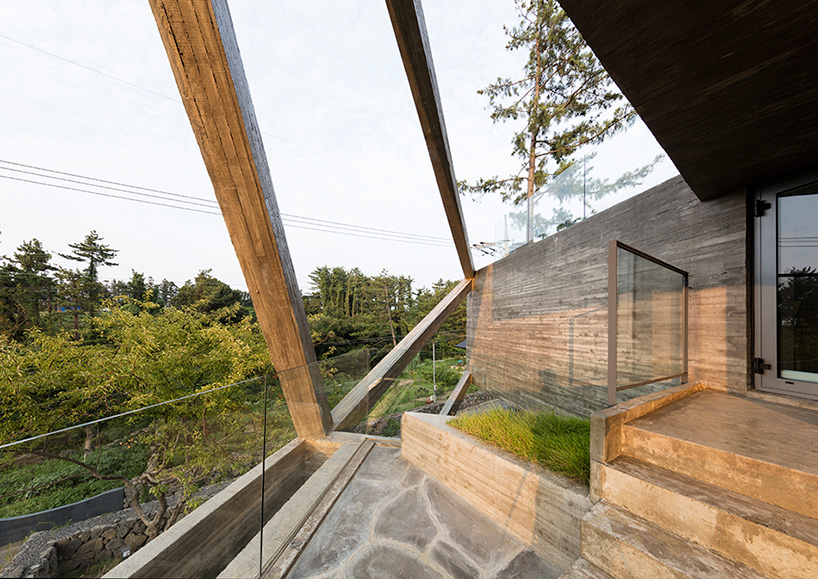 moon hoon simple house
