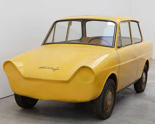 robert grosvenor parks three functionless cars inside new york's karma gallery