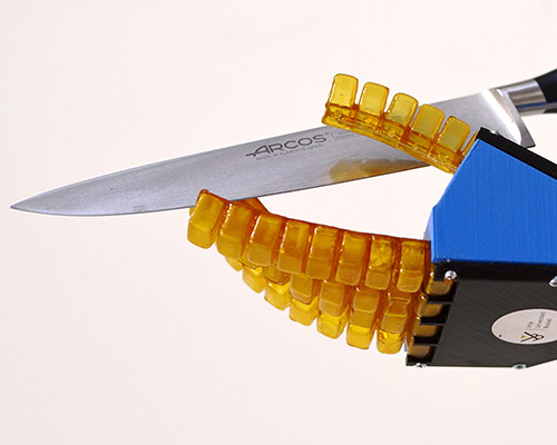 researchers at vrije universiteit brussel endow robots with self-healing properties