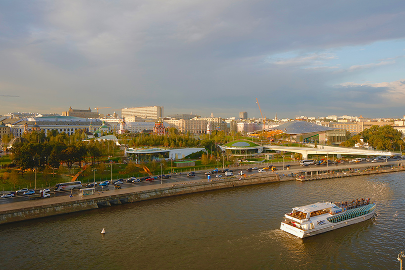 diller scofidio + renfro-led team opens moscow's first large-scale park in  50 years - Moscow, Russia