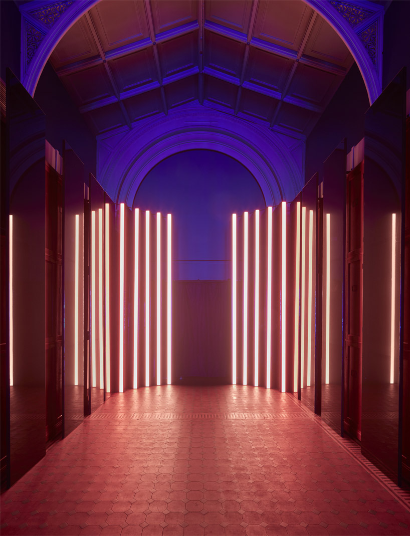flynn talbot illuminates V&A museum gallery as a cathedral of light