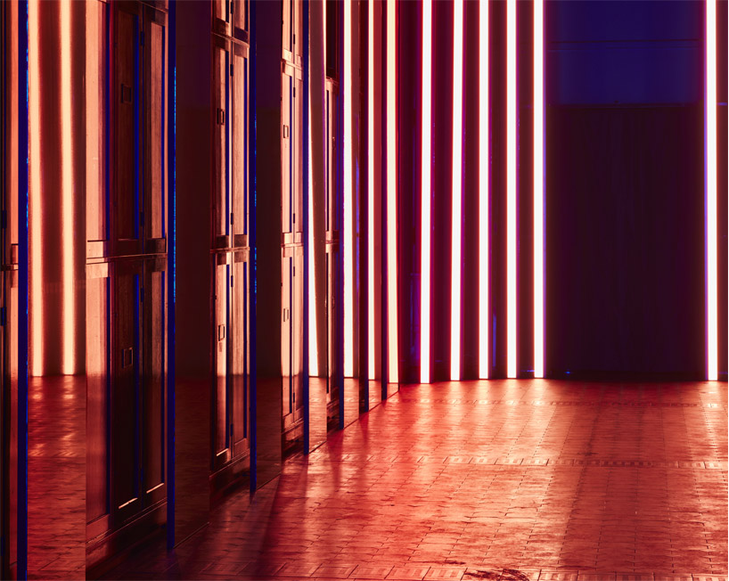 flynn talbot illuminates V&A museum gallery as a cathedral of light