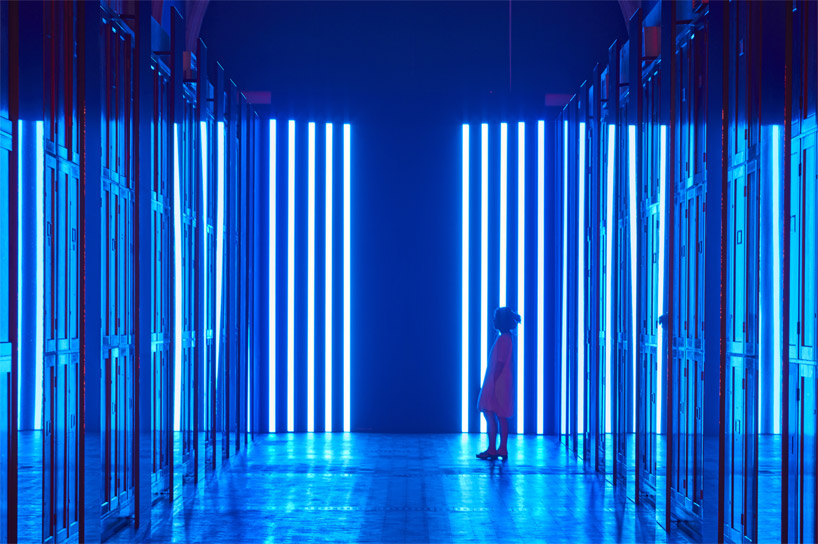 flynn talbot illuminates V&A museum gallery as a cathedral of light