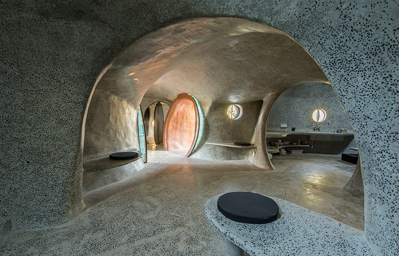 retro-futuristic gumpha house by shailesh devi/within N without